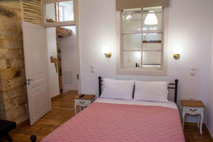 Green Door Apartment