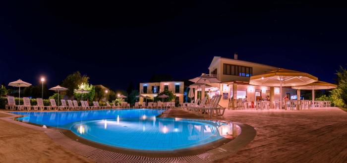 Yianetta Hotel & Suites