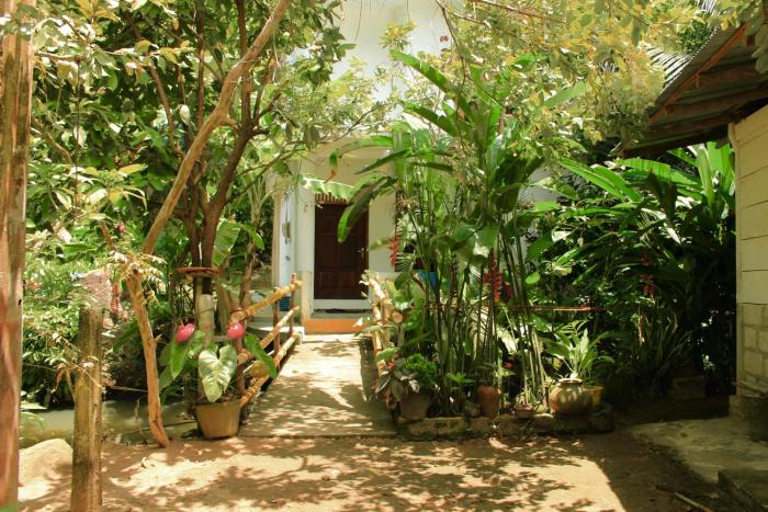 Serene Home Unawatuna