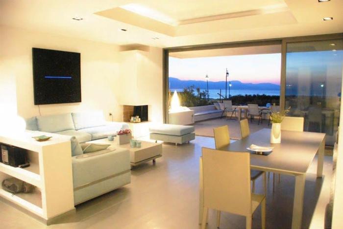 Beach Front Villa in Loutraki