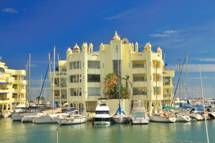 Capaldi Luxury Holiday Rentals Puerto Marina Benalmadena