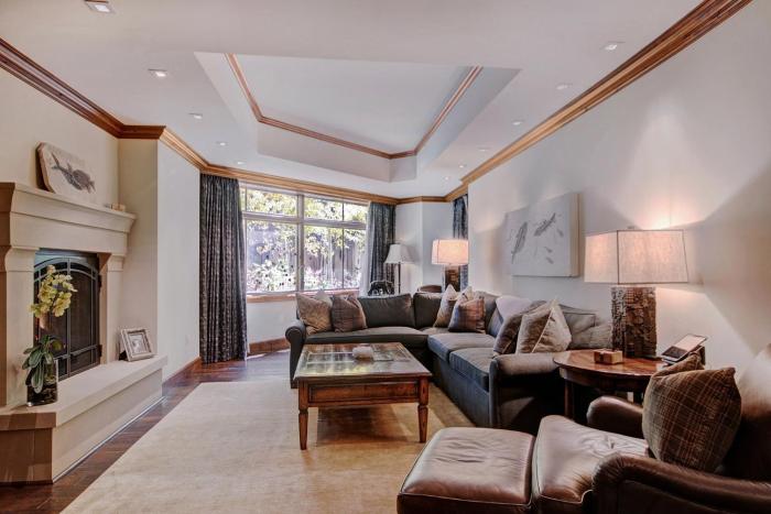 Luxe 2BRDen Ritz-Carlton Residence Quiet Location