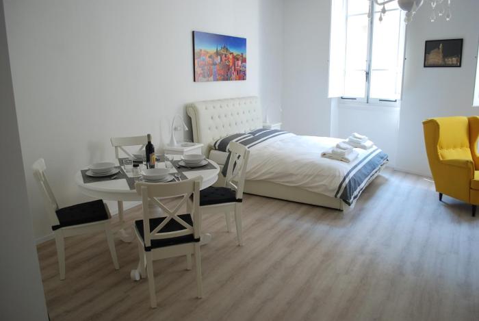 Berardi Palace - Vigna Nuova Apartment