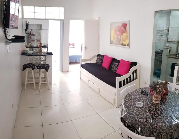 Apartamento com bar Av Copacabana 479 ap 201
