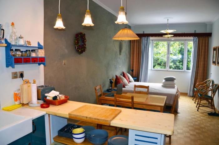 Mias cozy flat in Ermou, 3 min from "Monastiraki"