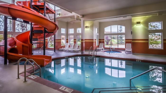 Service Plus Inns and Suites Calgary