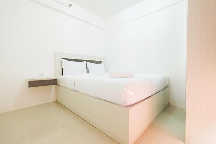 Cozy 1BR at Bassura Apartment near to Bassura City Mall By Travelio
