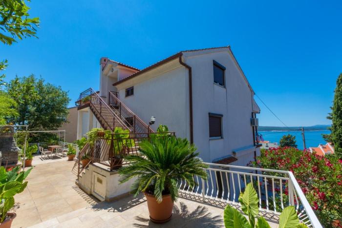 Two-Bedroom Apartment in Crikvenica V