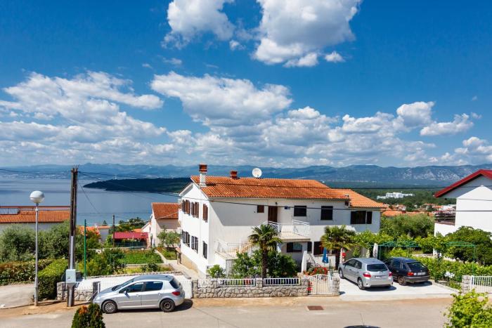 Apartment Karabaic by El-Pi Tours