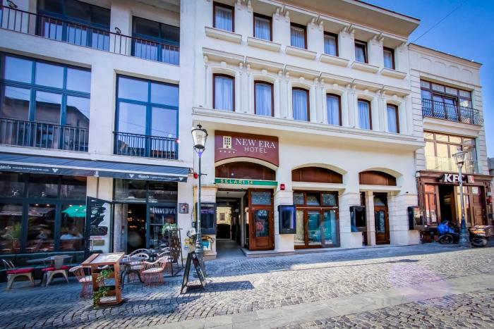 New Era Hotel Old Town - parking with fee nearby - NOT at the hotel !