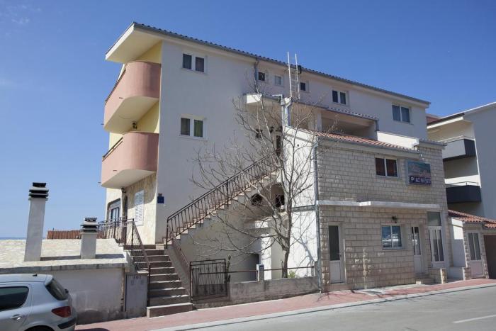 Apartment Makarska 16161c
