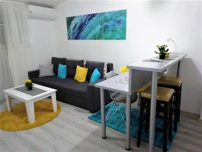 Apartment Stephanie Blue