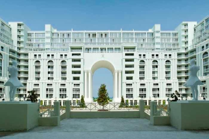 Apartments by the sea