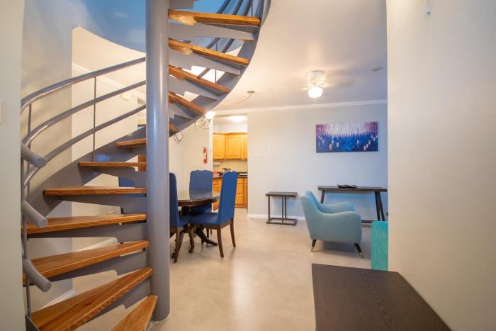 Sandcastles Penthouse A28 Rooftop Patio w Outdoor Shower