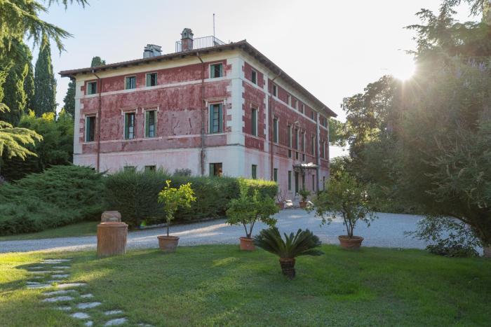 Villa Dei Cipressi Wine Resort