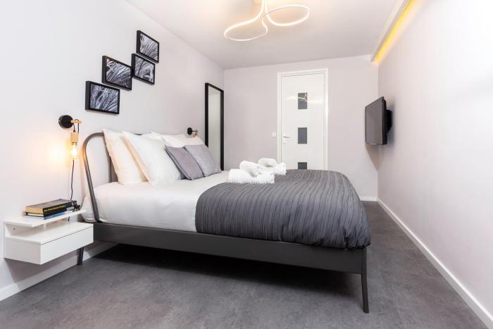 Original twin Studio Delft City Central Station 30B