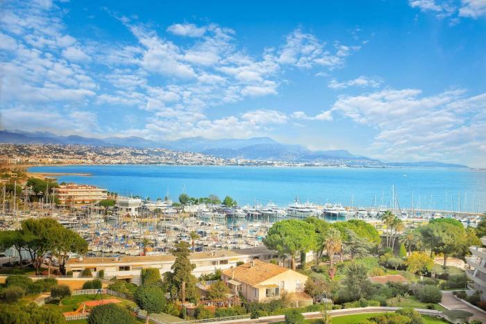 Vue Mer T2 Climatisé Marina Baie des Anges, étage 11, plages à 100 m