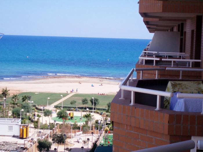 Primera linea con vistas al mar