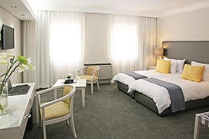 Foreshore Hotel
