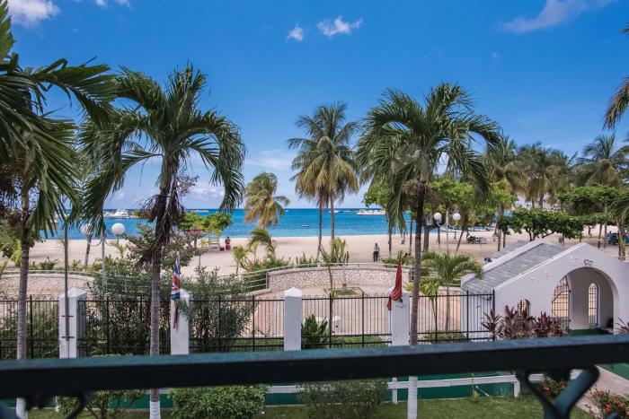 Sandcastles Beach Resort
