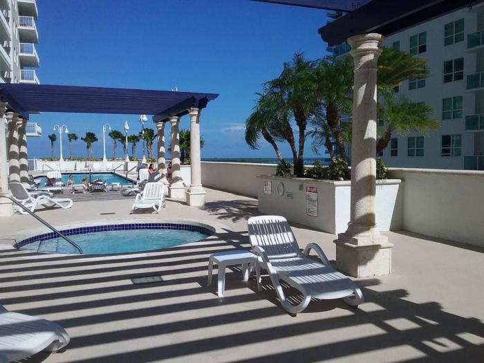 Centric Modern, Stylish Brickell Miami + FREE Parking