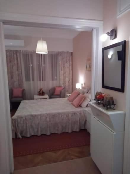 Sylvia s Apartments