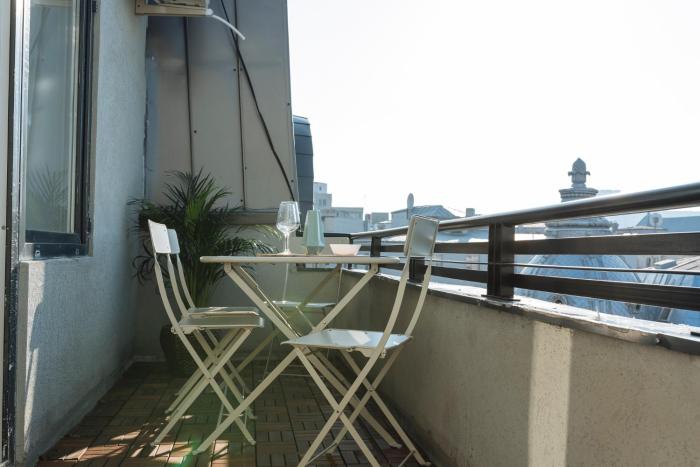 Brezoianu Spacious Flat
