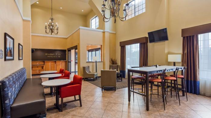 Best Western Windsor Pointe Hotel & Suites-Frost Bank Center