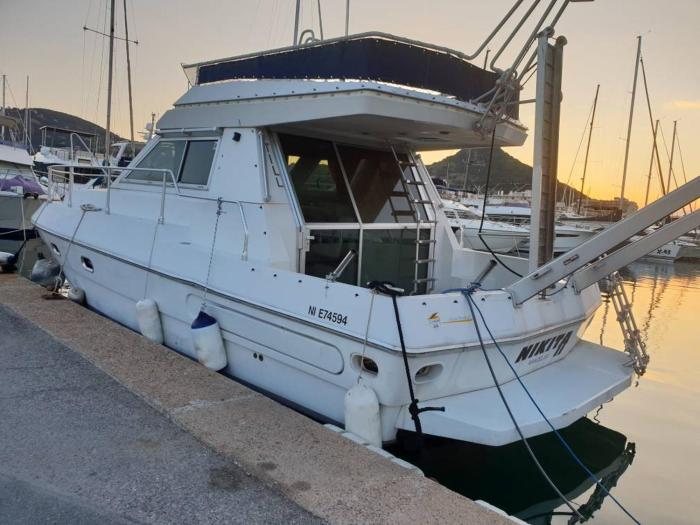 Ferretti 36 Bateau à Quai Vieux-Port Cannes Festival La Croisette