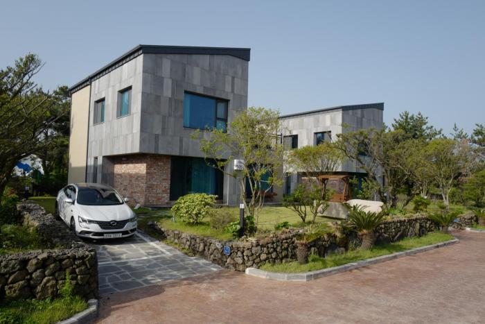 Jeju TheRiche Pension
