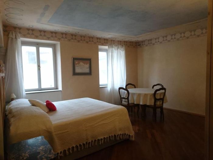 Ugo Architects Lodge Classic