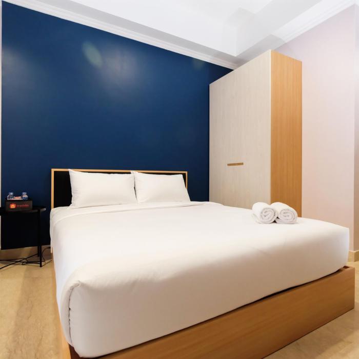 Comfortable Studio at Menteng Park Apartment By Travelio