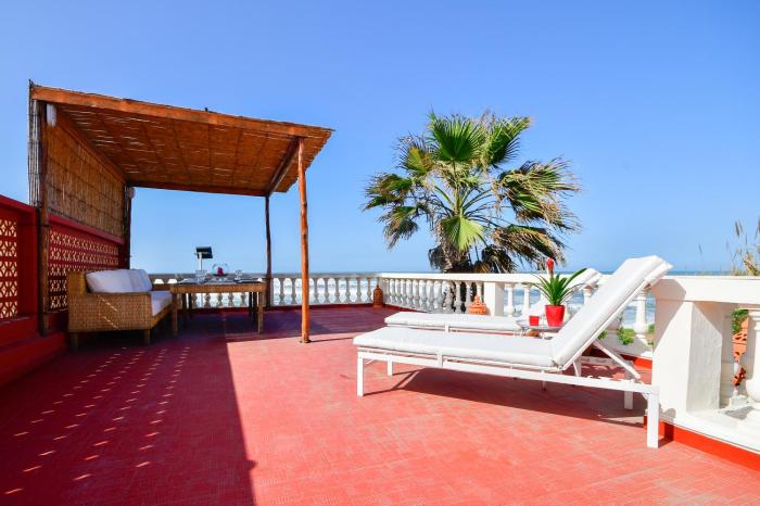 Luxueuse dépendance avec jardin au bord de locéan