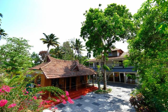 Marari Arapakal Beach Villa