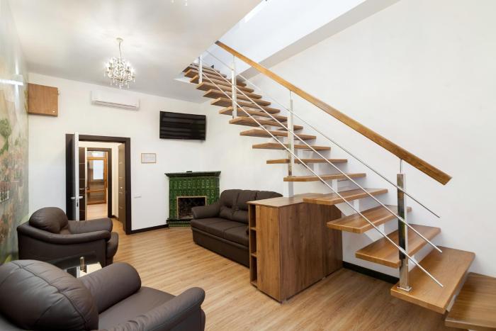 LEOGRAND Apartment on Doroshenka 38