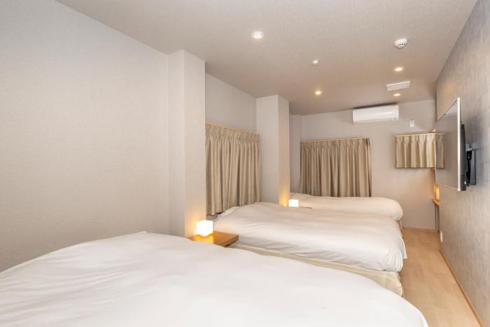 Kyoto Takatsuji Rose Heights