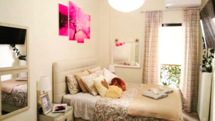 Theanos Cozy & Quiet Lux Central Flat - Wifi & full Amenities