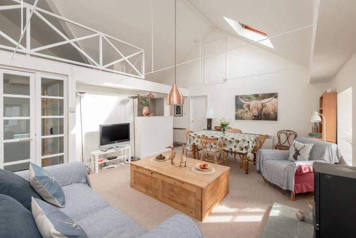 JOIVY Loft at the Brewery with Free Parking