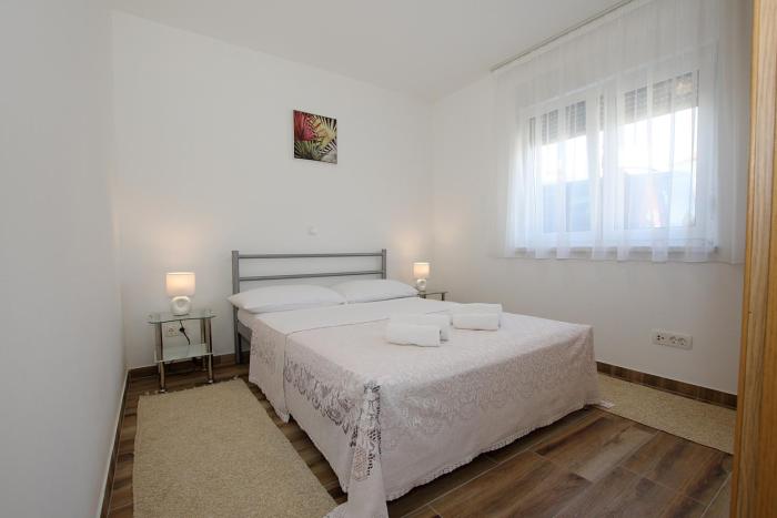 Gloria Apartment