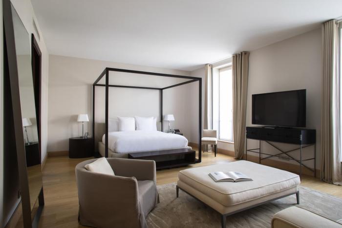 La Réserve Paris Apartments