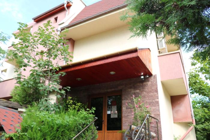 семеен хотел Визаж