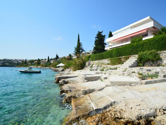 Apartment Bila Kuća-3
