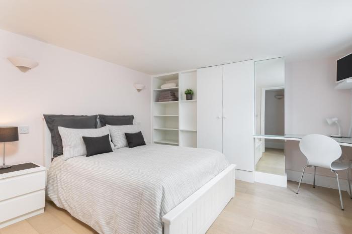 Apartment with Private PATIO, and PARK across the road