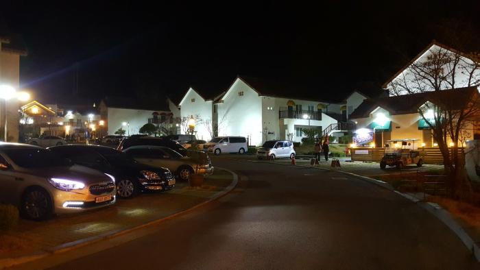 Meta Provence Pension, DamYang