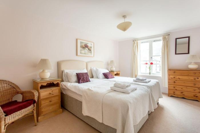 Royal Mile One Apartment