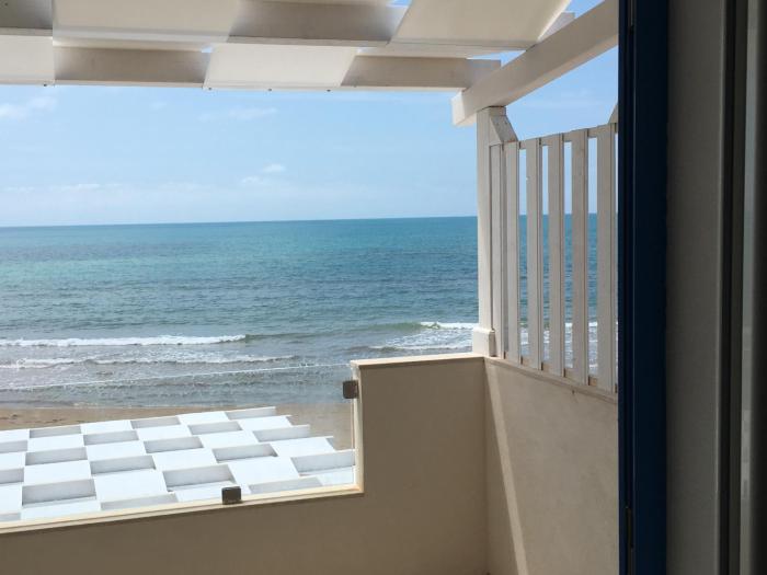A Due Passi Dal Mare
