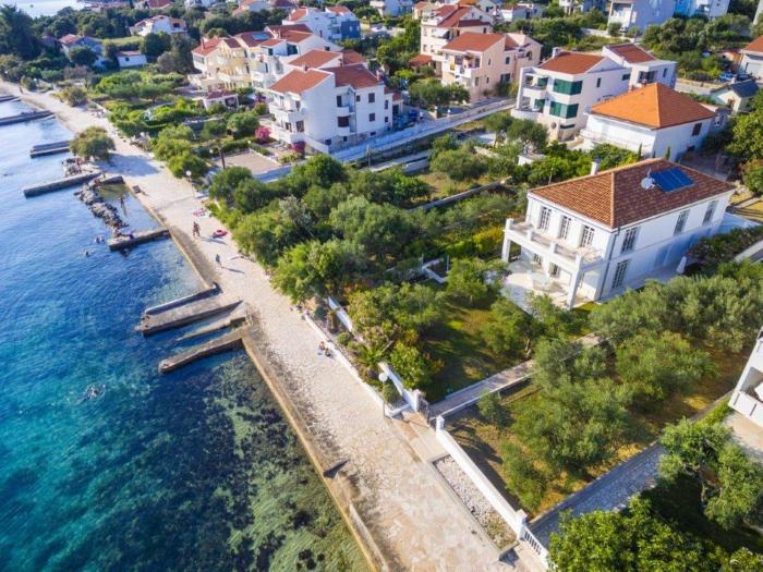 Luxury Beachfront Villa Smague with Sauna, Zadar