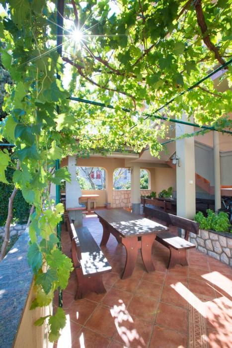 Studio apartment in Lopar with Terrace, Air condition, WIFI (4739-1)