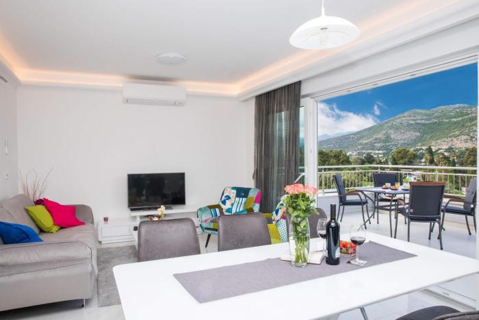 Apartment The First Fantasy