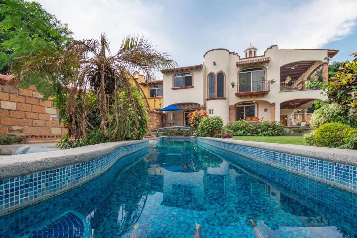 Forget about everything and relax!!